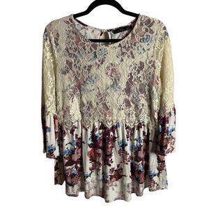 BKE Boutique Top Size M Flowy Floral Ivory Lace Blouse Flared Sleeves Boho